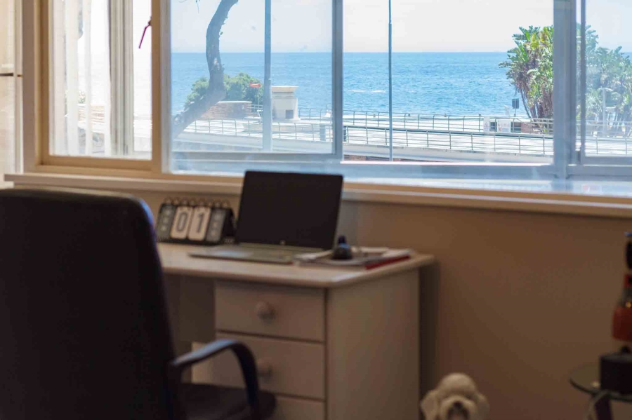 To Let 2 Bedroom Property for Rent in Sea Point Western Cape